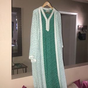 Gorgeous two piece kaftan